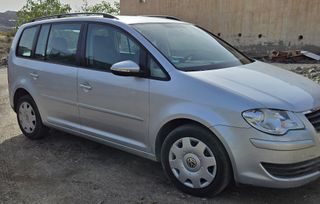Volkswagen Touran 2011