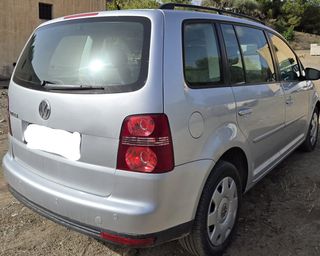 Volkswagen Touran 2011