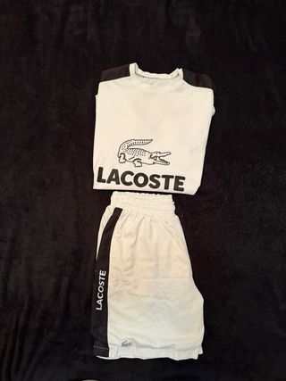 Conjunto deportivo Lacoste blanco y negro