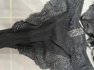 Corpiño, Tanga y Medias Negro