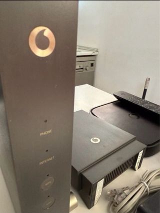 Router WiFi y Decodificador Vodafone