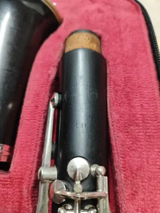 Clarinete Buffet E11
