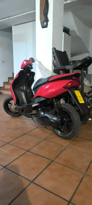 Yamaha Jog RR Roja