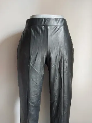 Pantalón polipiel recto Talla XL
