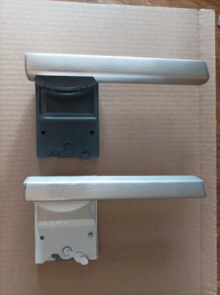 Tirador basculante frigorífico Balay