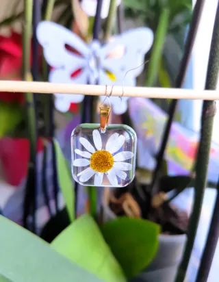 Colgante Margarita Silvestre Resina