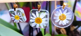 Colgante Margarita Silvestre Resina