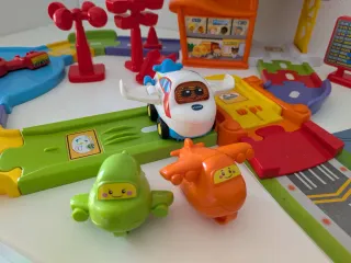 Aeropuerto Aventuras Tut Tut Bólidos VTech