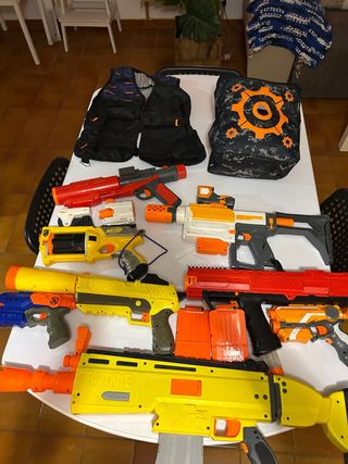 Pack Pistolas Nerf y Accesorios