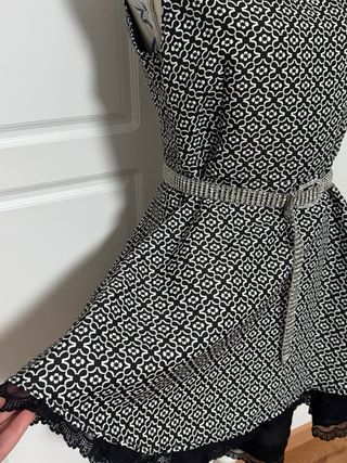 Vestido retro con vuelo estampado