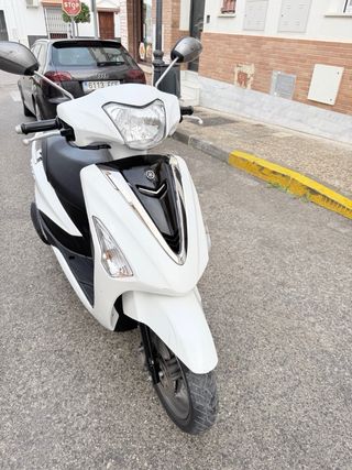 Yamaha D'elight 125 Blanca