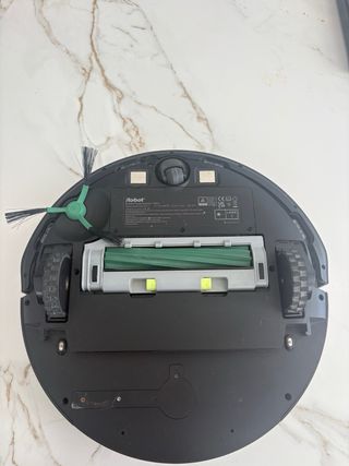 Robot aspirador y fregasuelos Roomba 205
