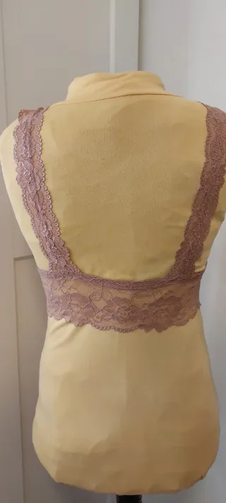 Sujetador de encaje rosa