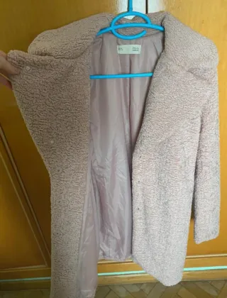 Chaquetón rosa de pelo sintético