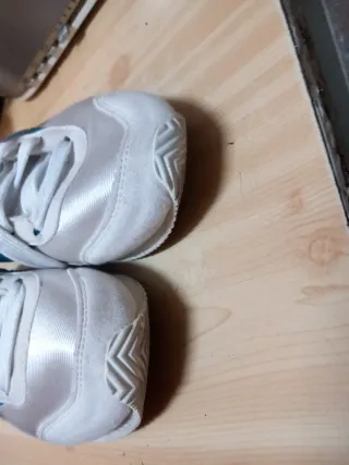 Reebok Zapatillas chica talla 35