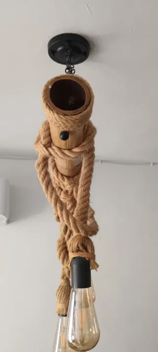 Lámpara colgante bambú y cuerda
