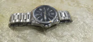 Reloj Casio Negro y Plateado