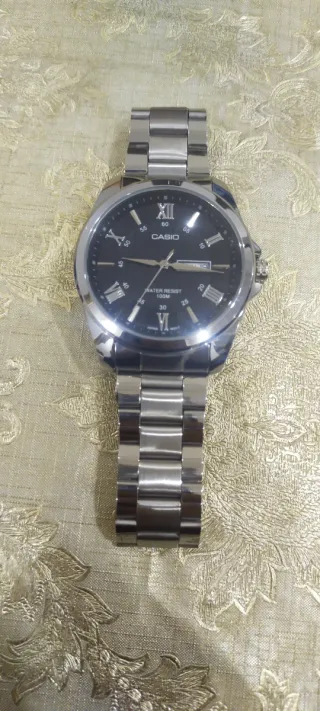 Reloj Casio Negro y Plateado