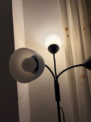 Lámpara de pie moderna