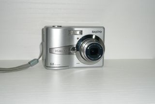 Cámara Digital Sanyo Xacti S60 6MP Plata