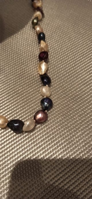 Collar perlas y piedras
