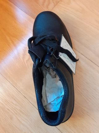 Zapatos de seguridad talla 39 nuevos