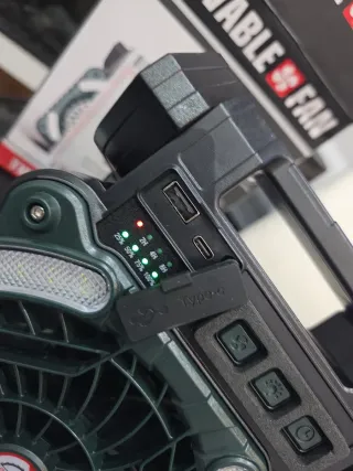 Ventilador Portátil con Luz LED