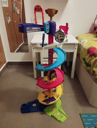 Tuc Tuc Bólidos Torre Supertornado