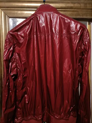 Chaqueta Moncler original roja ligera