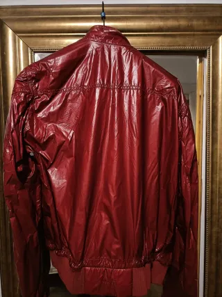 Chaqueta Moncler original roja ligera