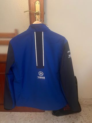 Chaqueta Yamaha Racing Azul Talla L SIN USAR