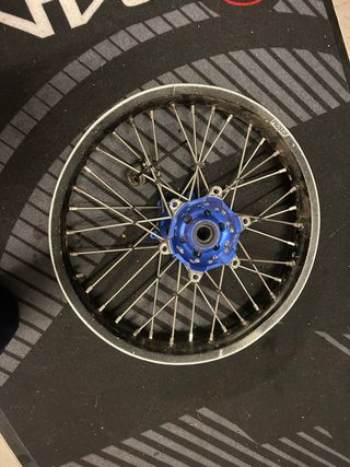 Llanta Trasera YZ