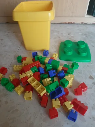 Contenedor y bloques de construcción LEGO Duplo