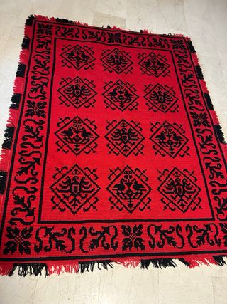 Alfombra tejida Balcánica / Albanesa