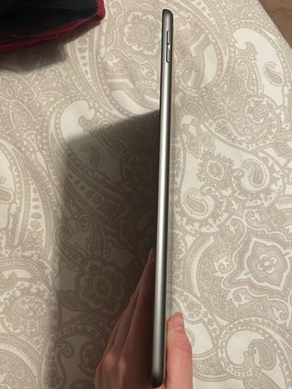 Apple iPad 8.ª Generación NEGOCIABLE. URGE VENTA