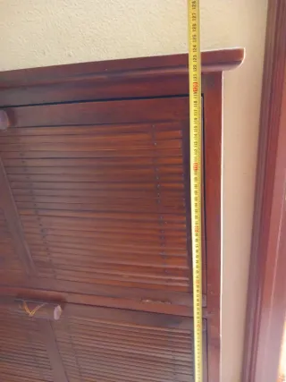 Mueble zapatero de madera