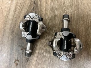Pedales Shimano XT MTB en buen estado.