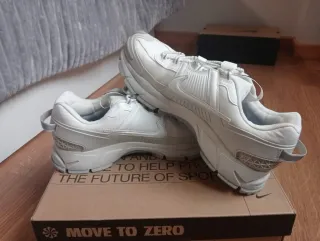 Nike Vomero Roam Gris/Blanco Talla 42.5