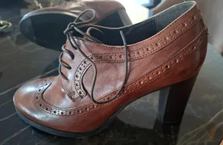 Francesine nuove con tacco in vera pelle