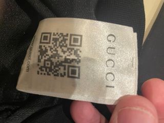 Sudadera Gucci Negra con Zapatillas