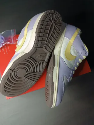 Nike Dunk Viola e Bianco