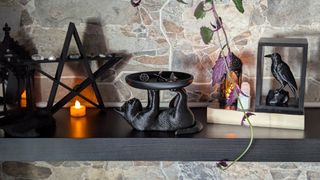 Prato Gato Gótico Preto