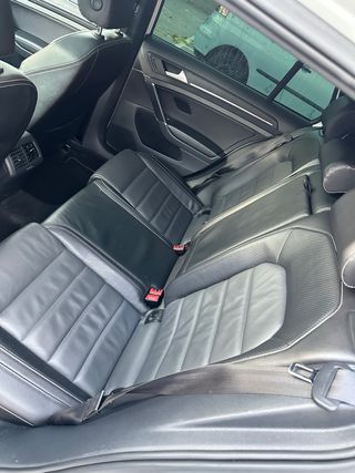 Volkswagen Golf R300 2014