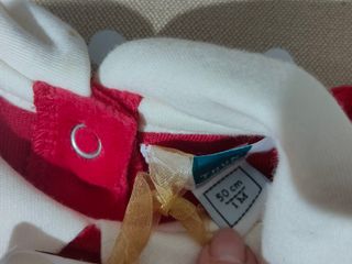 Tutina neonato Thun rossa 1 mese + cappello