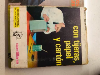 3 libros antiguos de manualidades