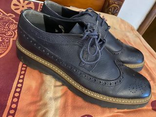 Zapatos de piel azul talla 44