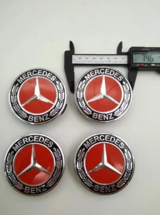 CENTRO DE RUEDA MERCEDES ROJO 75MM TAPABUJES