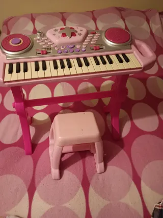 Piano Infantil Rosa con Taburete