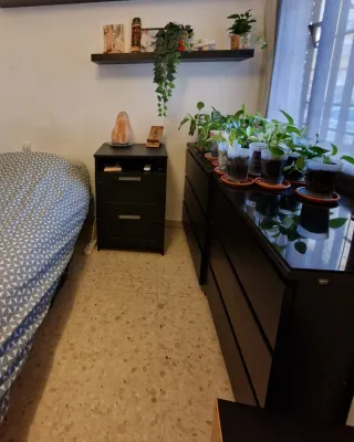 Cómodas MALM Negra + vidrio superficial