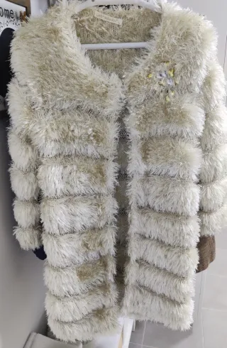 Abrigo pelo fiesta talla única. Limpio y  nuevo